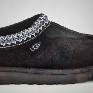Tasman UGG slipper women's size 7 Brand new in box